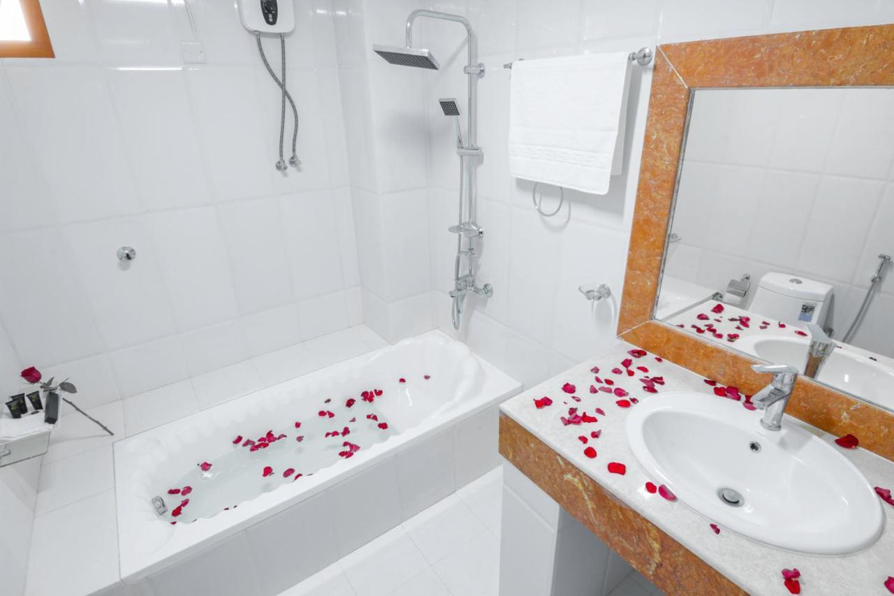 عبري كاسل هوتيل Ngoại thất bức ảnh